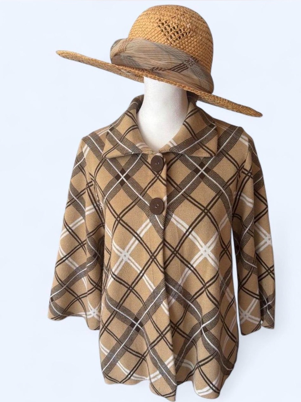 Women’s vintage cardigan by Kim Rogers. Soft knit tan /brown plaid. Size 16.